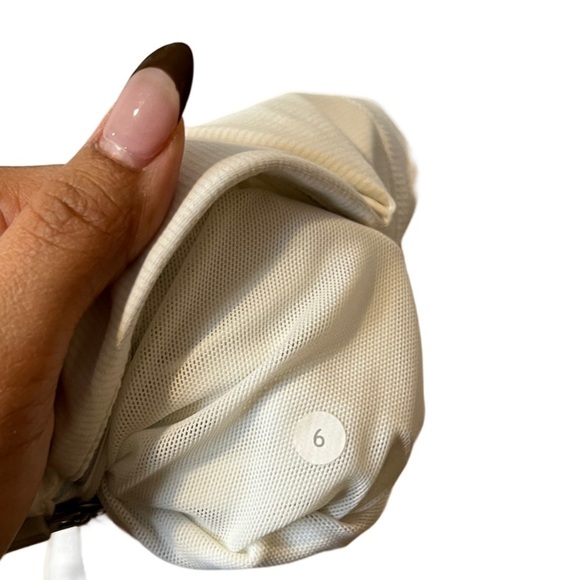 Lululemon Athletica White Grey Half ZIP Pullover 6 - Picture 4 of 4